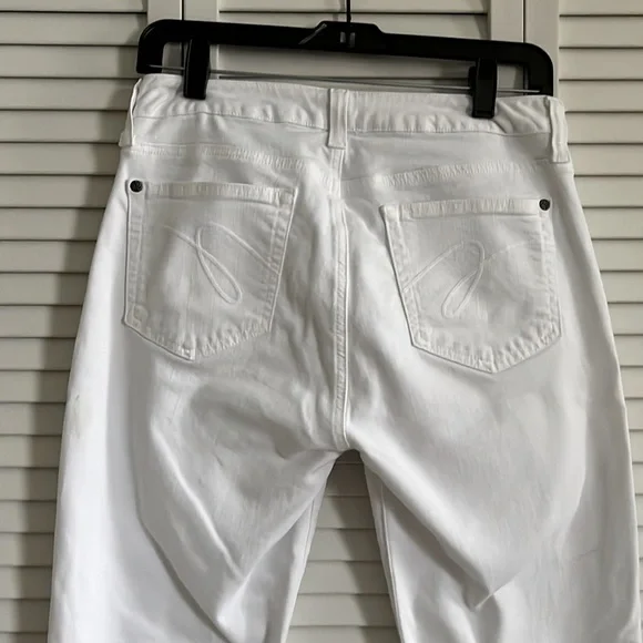 White Miraclebody straight leg Jeans - Picture 2 of 2